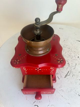 Molinillo antiguo de café