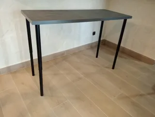 Mesa de madera regulable