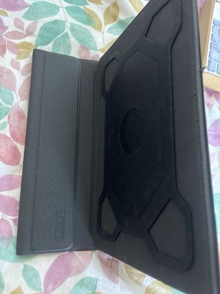 Funda y Teclado para Tablet