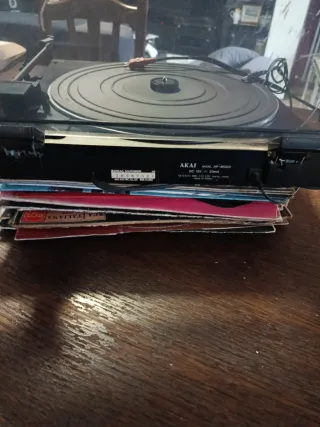 Giradischi Akai AP-M30 + 20 LP