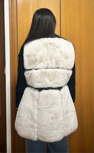 Chaleco Piel Sintética Negro y Blanco