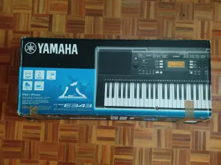 Teclado Yamaha PSR-E343