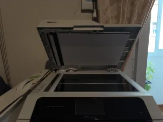 Stampante multifunzione Brother MFC-9330CDW