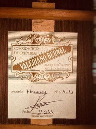 Guitarra Valeriano Bernal Morena 2011