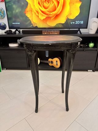 Tavolino rotondo in legno