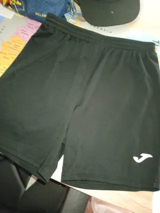 4 pantalones cortos Joma negros Talla 12