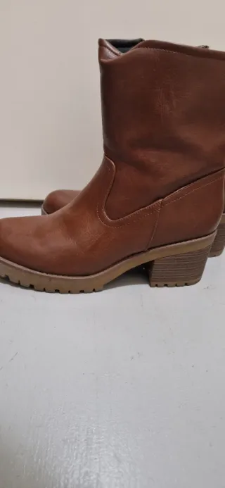 Stivaletti donna marrone
