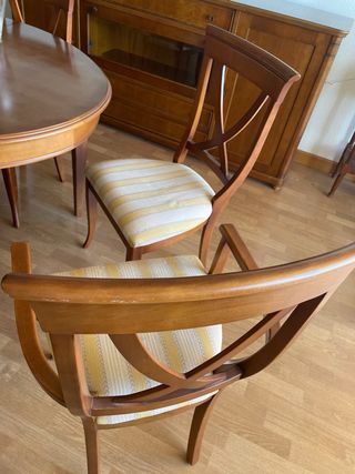 Mesa extensible madera cerezo + 6 sillas