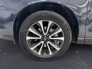 SUBARU Forester 2.0 Lineartronic Executive Plus