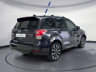 SUBARU Forester 2.0 Lineartronic Executive Plus