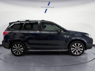 SUBARU Forester 2.0 Lineartronic Executive Plus