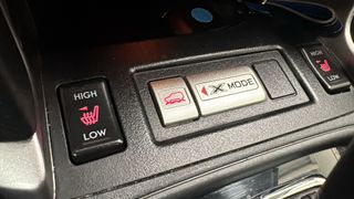 SUBARU Forester 2.0 Lineartronic Executive Plus