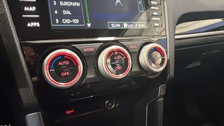 SUBARU Forester 2.0 Lineartronic Executive Plus