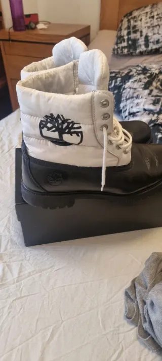 Botas Timberland Negras y Blancas