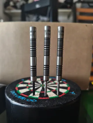 Dart Bulls White Lightning 90% Acciaio