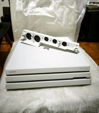 PS4 Pro 1TB Blanca, perfecto funcionamiento.