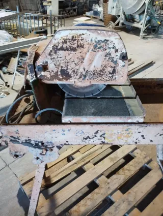 Mesa corte ladrillo/azulejo con 3 discos nuevos