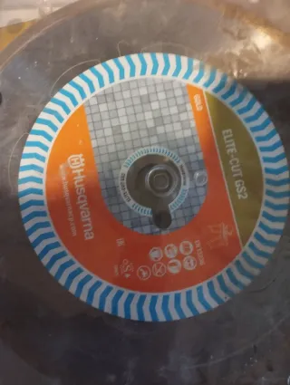 Mesa corte ladrillo/azulejo con 3 discos nuevos