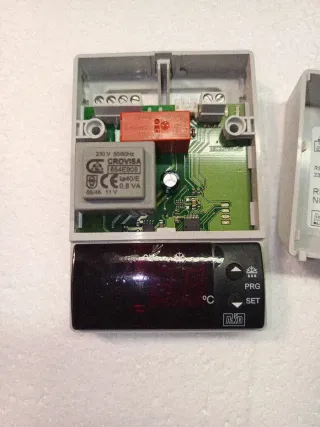 Controlador Temperatura AKO 14610