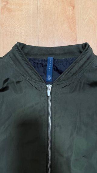 Chaqueta bomber Zara verde militar