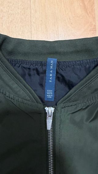 Chaqueta bomber Zara verde militar