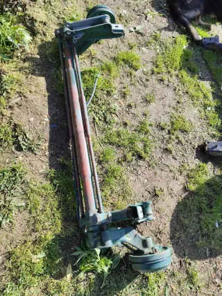 Puente trasero con freno de tambor y amortiguadore