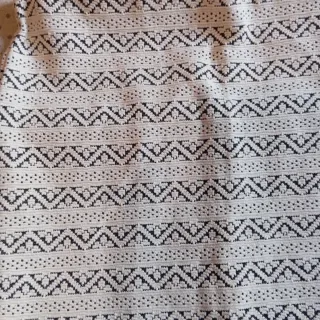 Falda tubo Stradivarius S/36 Negra y Plateada