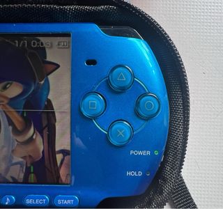 PSP blu con Memory Stick da 48 giochi