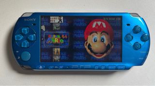 PSP blu con Memory Stick da 48 giochi