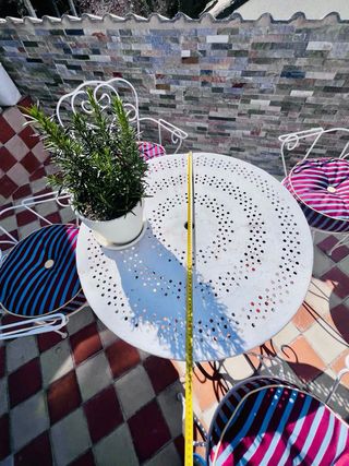 Mesa y 4 sillas hierro forjado