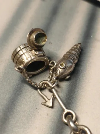 Colgante vintage plata pez y cesta de pesca
