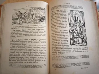 Historia sagrada de edelvives y de Bruño 1942.