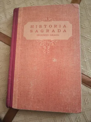 Historia sagrada de edelvives y de Bruño 1942.