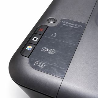 Impresora HP Deskjet 2050 J510 + cartucho nuevo