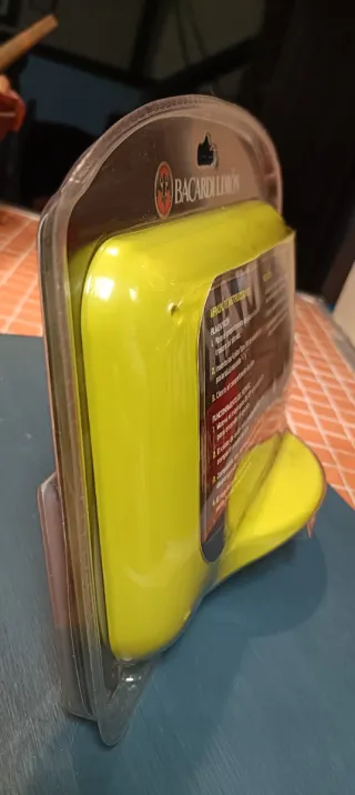 Altavoces Bacardi Limon MP3, MP4 y PC