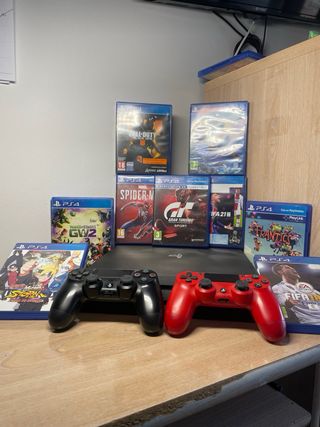 PS4 Pro + 10 juegos +2 mandos. !PRECIO NEGOCIABLE!