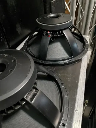 Altavoces BSP 18x800w RMS