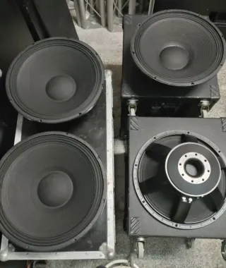 Altavoces BSP 18x800w RMS