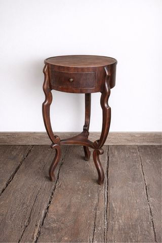 Mesita auxiliar de madera