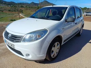 Dacia Sandero 2009