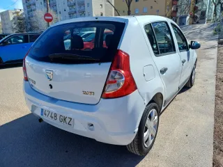 Dacia Sandero 2009