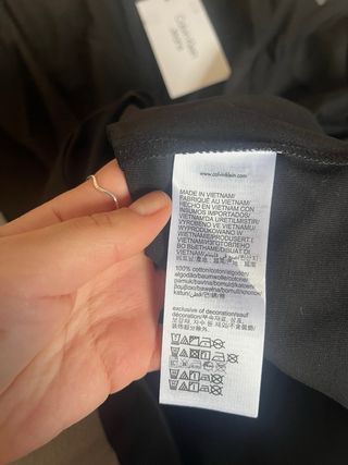 Camiseta Calvin Klein Jeans Negra Cuello Alto