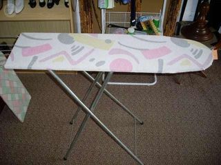 TABLA DE PLANCHAR ANTIGUA