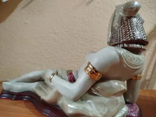 Figura cerámica estilo egipcio