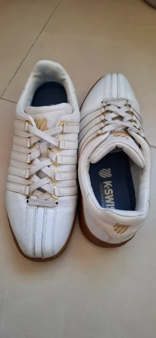 Zapatillas K-Swiss Talla 41 Blancas y Doradas