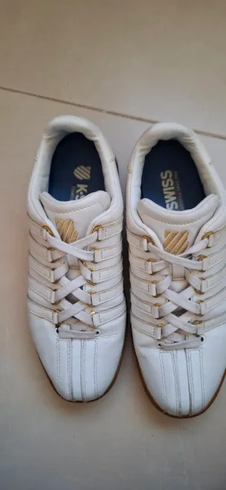 Zapatillas K-Swiss Talla 41 Blancas y Doradas