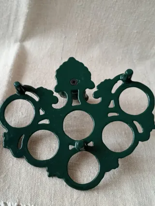 Porta uova vintage gallo ghisa smaltata