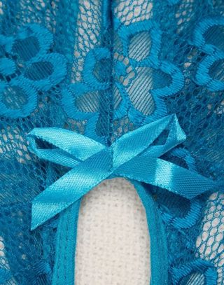 Lencería sexy con aberturas. Talla L con etiqueta