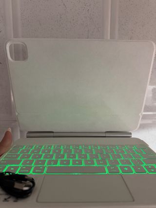 Funda Teclado Magnética iPad Pro 11