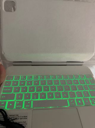 Funda Teclado Magnética iPad Pro 11